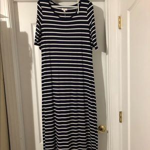 3/4 navy blue stripped maxi dress